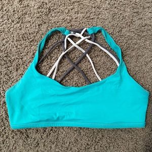 Lululemon sports bra